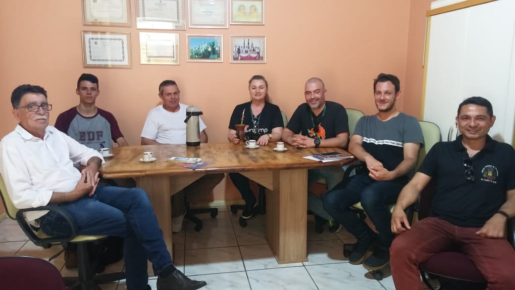 Câmara recebe representantes da Urcamp/Alegrete 